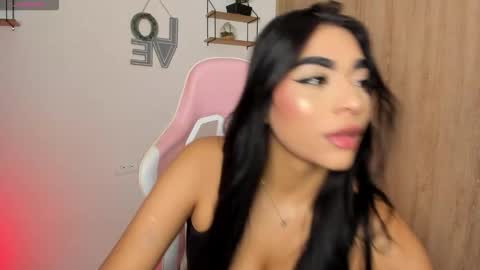 Snapshot of katie_boss2 chatting on November 11, 11:16 pm Katie online show from November 11, 11:16 pm