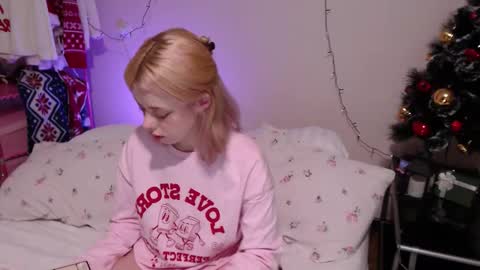 Katie Deville online show from December 21, 1:35 am