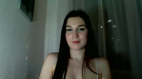 katie_foxi online show from February 23, 10:40 pm