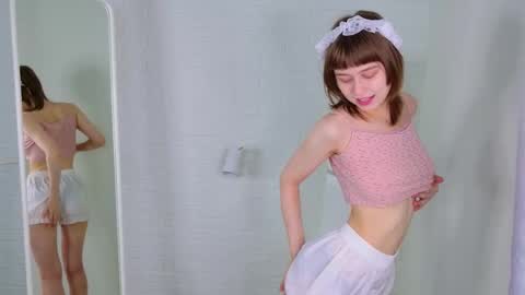 Katie online show from September 16, 1:34 pm