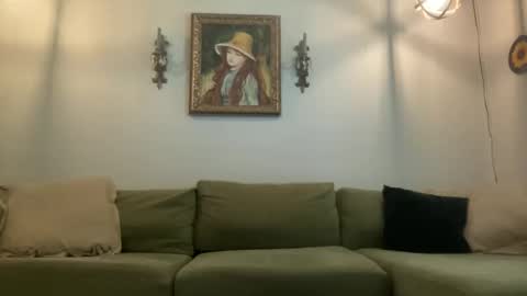 katiecopper27 online show from June 8, 5:35 pm