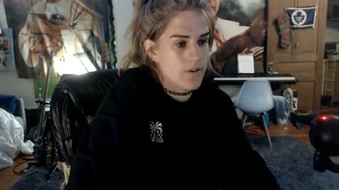 Katie online show from June 25, 3:28 am