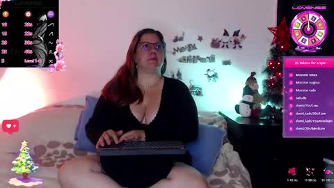 Snapshot of katiee_jones_ chatting on November 14, 10:36 am Katherine online show from November 14, 10:36 am