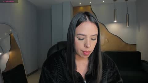 Kate Stonne online show from March 19, 11:25 am