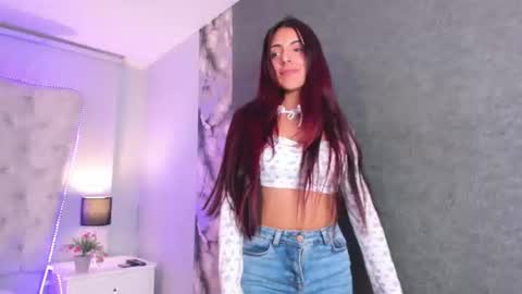Snapshot of katiia_parker_ chatting on June 10, 9:46 pm katiia_parker_ online show from June 10, 9:46 pm
