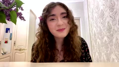 Snapshot of katinaflatau chatting on May 8, 7:41 pm Rosie online show from May 8, 7:41 pm