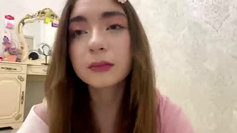 Snapshot of katinaflatau chatting on May 27, 5:10 pm Rosie online show from May 27, 5:10 pm