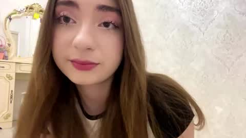 Snapshot of katinaflatau chatting on May 30, 6:27 pm Rosie online show from May 30, 6:27 pm