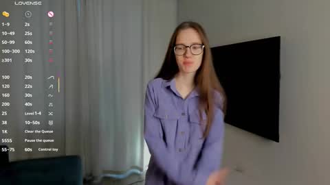 Snapshot of katinatonge chatting on November 19, 8:36 am Scarlett online show from November 19, 8:36 am