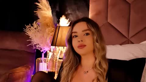 KatJolie online show from October 7, 5:54 pm