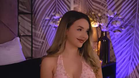 KatJolie online show from November 2, 8:00 pm