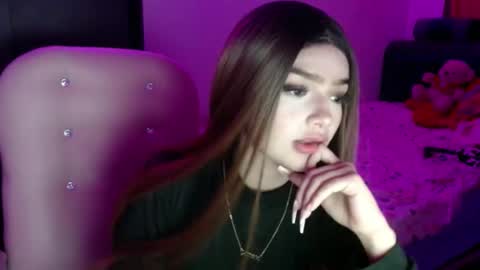 Snapshot of katleen_v chatting on February 12, 3:29 am Katleen. online show from February 12, 3:29 am