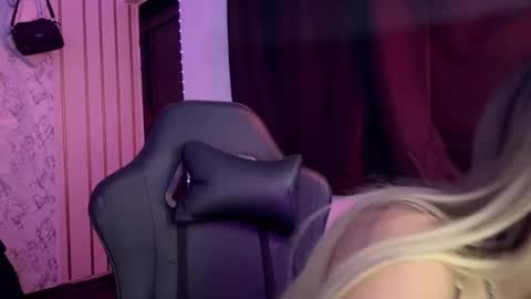 Katleen. online show from March 3, 3:23 am