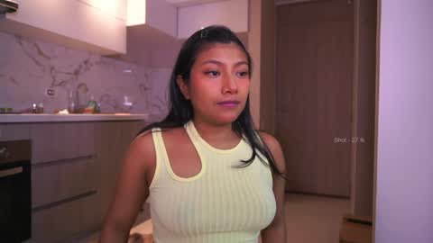 Snapshot of katnees_correa chatting on April 27, 7:50 am Follow me on instagram and twitter as correaktnees online show from April 27, 7:50 am