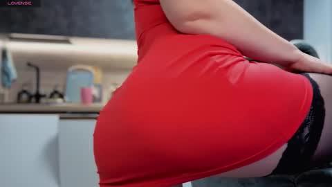 katniss_k online show from November 23, 4:56 am