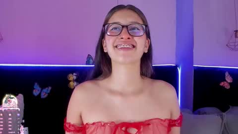 .... Katniss .... online show from December 16, 1:16 pm