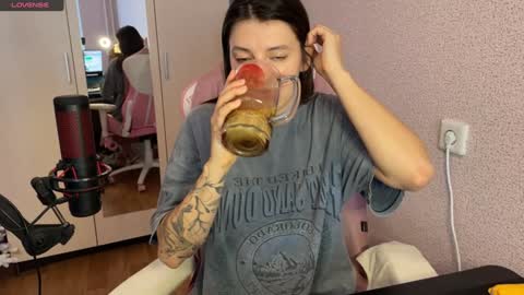   naked in pvt show 100 tk online show from February 3, 9:19 am