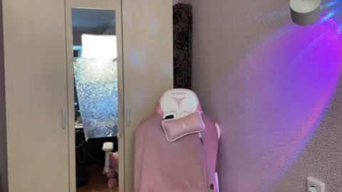 Snapshot of katrin_kristal chatting on June 29, 12:49 pm naked in pvt show 100 tk online show from June 29, 12:49 pm