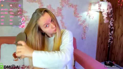 Katrina Bail online show from October 6, 1:03 am