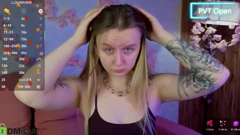 Katrina Bail online show from November 22, 1:15 am