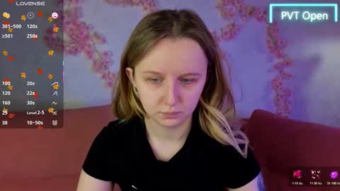 Katrina Bail online show from November 23, 4:23 am