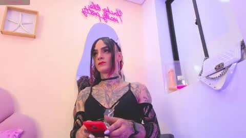 Snapshot of katrina_blaze chatting on June 5, 10:59 pm katrina_blaze online show from June 5, 10:59 pm