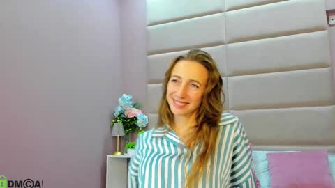 Snapshot of katrina_foks chatting on November 28, 8:50 am katrina_foks online show from November 28, 8:50 am