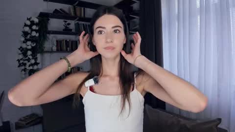 Kate Aurora online show from March 16, 9:02 am