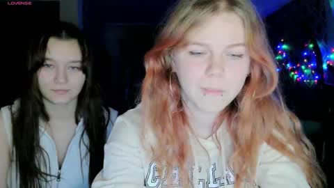 Snapshot of katrine_ine chatting on November 10, 5:23 pm katrine_ine online show from November 10, 5:23 pm