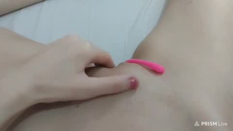 Snapshot of katrinna_arinna chatting on January 27, 10:16 am katrina dont forget to give me thumbs up online show from January 27, 10:16 am