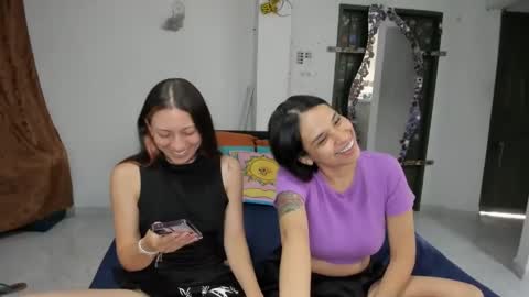 Snapshot of katrinrosex chatting on October 24, 9:22 pm Katrin online show from October 24, 9:22 pm