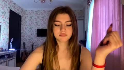 Molly online show from June 16, 1:03 pm
