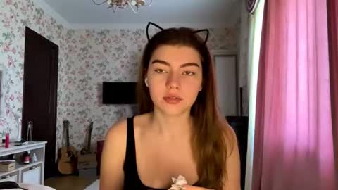 Molly online show from July 13, 7:22 am