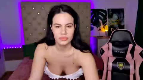 Snapshot of kattiesims chatting on March 8, 5:49 am KattieSims online show from March 8, 5:49 am