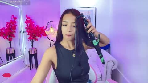 Snapshot of katty_rounds chatting on October 23, 12:26 pm katty_rounds online show from October 23, 12:26 pm