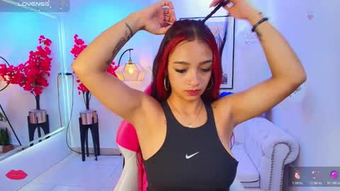 Snapshot of katty_rounds chatting on November 18, 12:31 pm katty_rounds online show from November 18, 12:31 pm