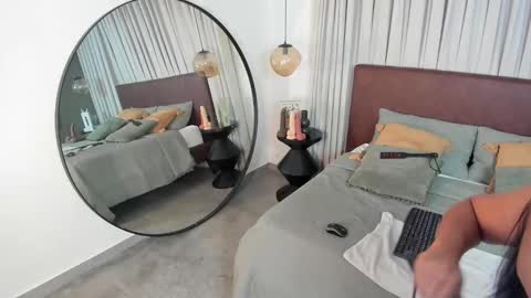 Snapshot of katuff chatting on November 8, 3:50 am katuff online show from November 8, 3:50 am