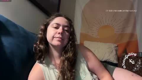 Snapshot of katxxgolding chatting on July 10, 11:02 am Princesse Kat online show from July 10, 11:02 am