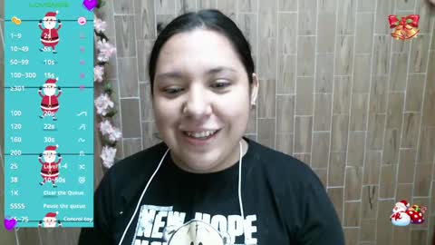 Snapshot of katy2425 chatting on December 20, 10:38 am Katy online show from December 20, 10:38 am