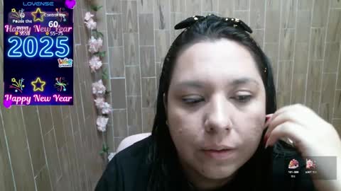 Snapshot of katy2425 chatting on January 6, 1:20 am Katy online show from January 6, 1:20 am