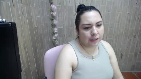 Snapshot of katy2425 chatting on March 9, 9:57 pm Katy online show from March 9, 9:57 pm