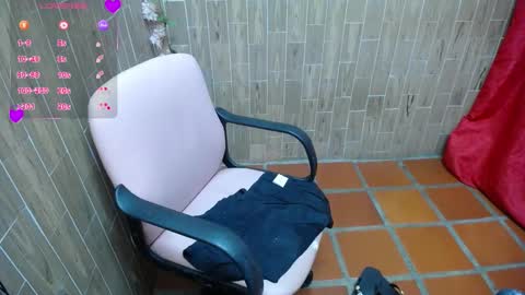 Snapshot of katy2425 chatting on September 22, 2:57 am Katy online show from September 22, 2:57 am