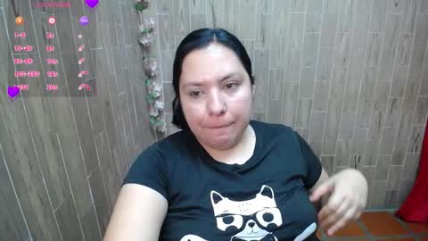 Snapshot of katy2425 chatting on October 6, 4:43 am Katy online show from October 6, 4:43 am