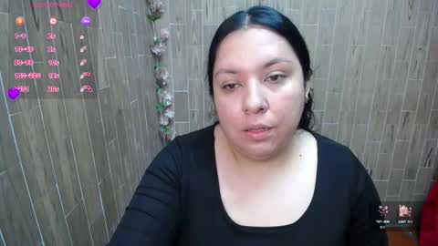 Snapshot of katy2425 chatting on October 17, 1:09 am Katy online show from October 17, 1:09 am