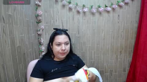 Snapshot of katy2425 chatting on October 29, 1:41 am Katy online show from October 29, 1:41 am