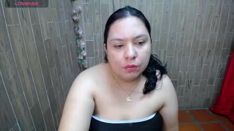 Snapshot of katy2425 chatting on December 14, 12:27 am Katy online show from December 14, 12:27 am