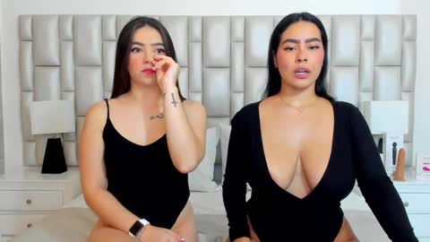katy blonde girl and paola big boobs online show from February 24, 7:52 pm