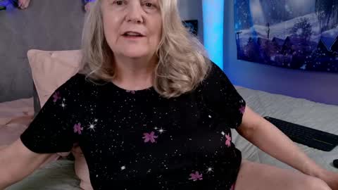 Snapshot of katy_nicole chatting on March 27, 1:00 am katy_nicole online show from March 27, 1:00 am