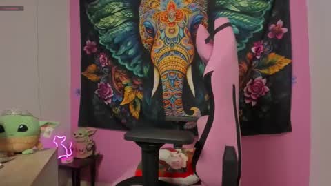 katy simpsons online show from December 15, 2:38 am