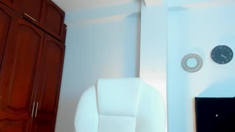 Snapshot of katyajhonss chatting on February 25, 9:24 pm KATYAJHONSS online show from February 25, 9:24 pm